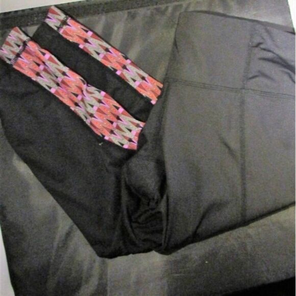 Athleta Small Ariel Swim/Workout Capris - Picture 4 of 10